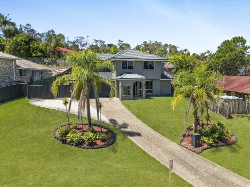 6 Napido Lane, Pacific Pines, Pacific Pines - Image 1