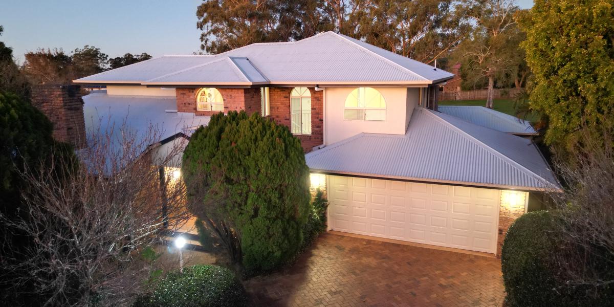 Beautiful Home + Granny Flat + Pool + Park