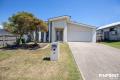 Huge Family Home in Plantation Palms Estate!