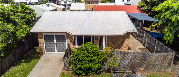 Free Standing & Move in ready. "The Golden Clover"