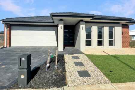 Your Dream Rental Awaits at 30 Kumara Drive, Manor Lakes to call home