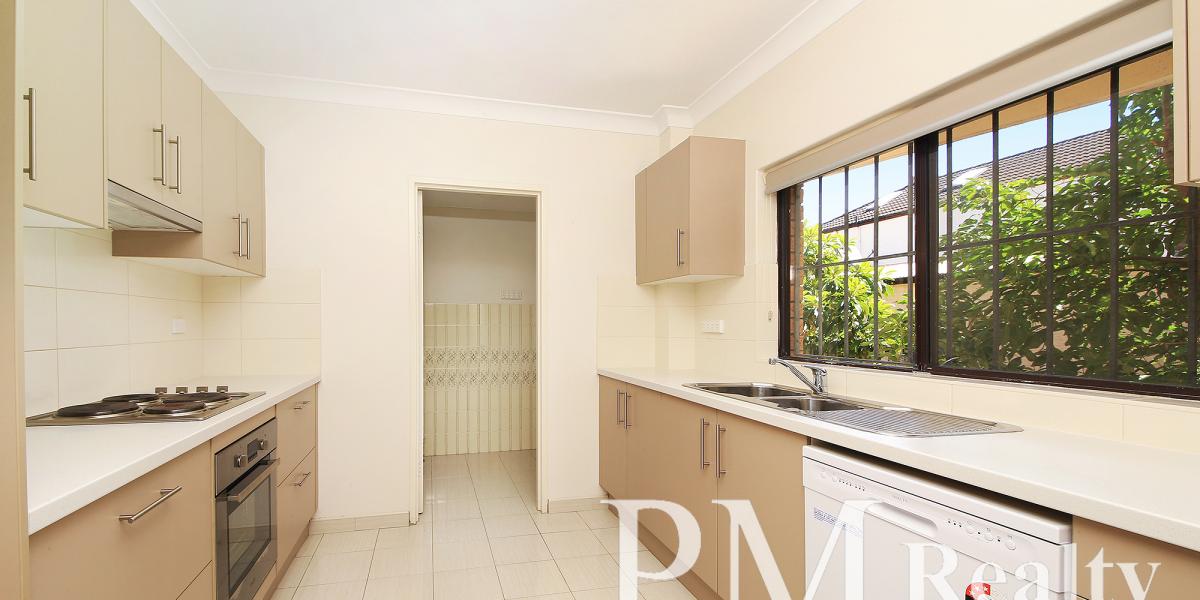 Spacious Three Bedroom In Prime Location