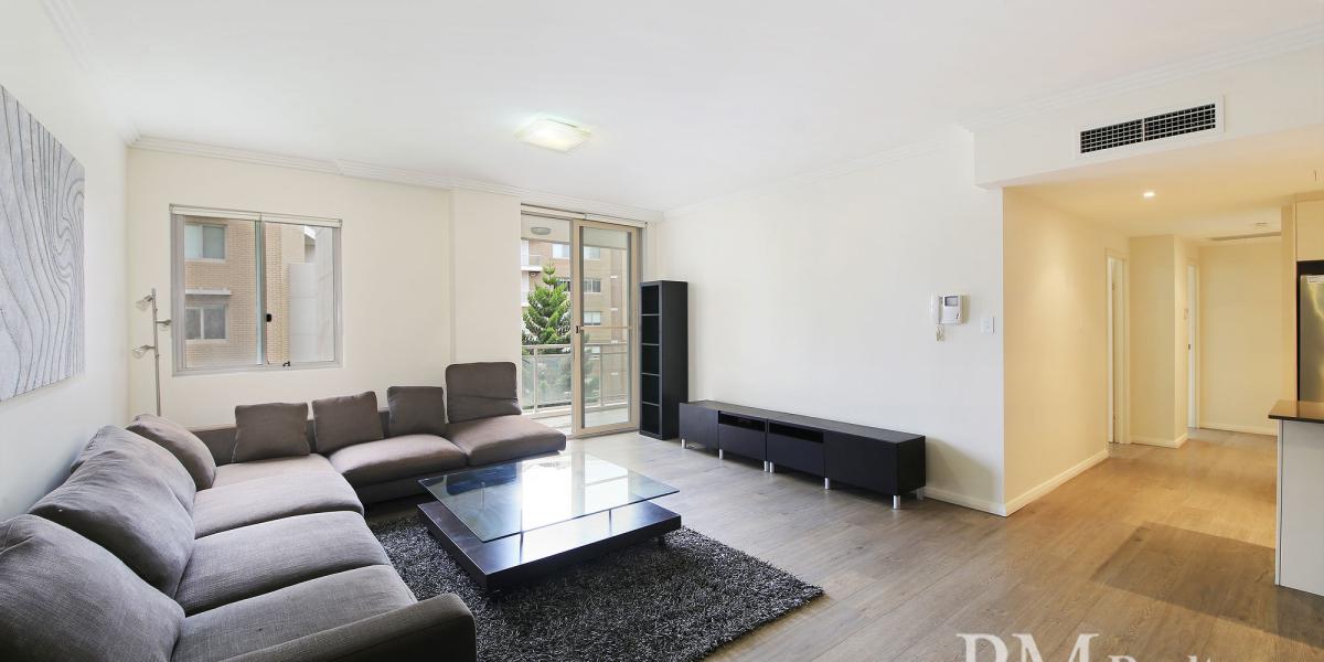 Fully Furnished 2 Bedroom Apartment with Garden Views