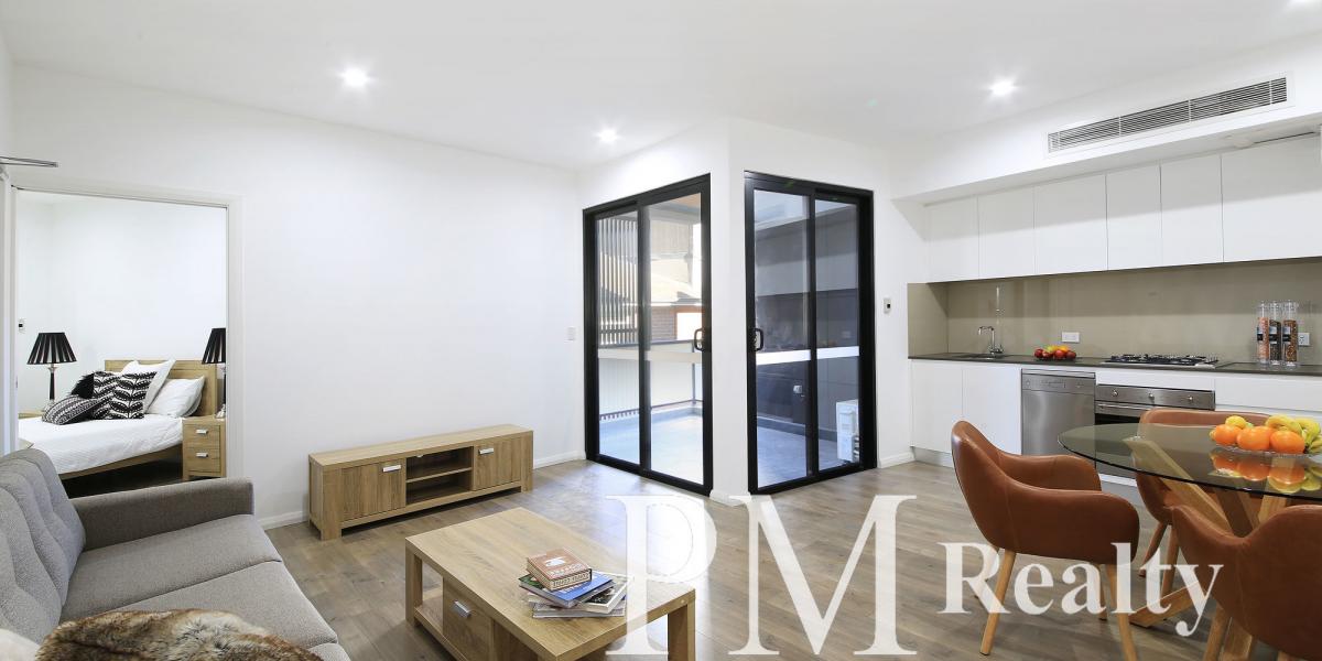 Stunning Fully Furnished Apartment in the Heart of Petersham