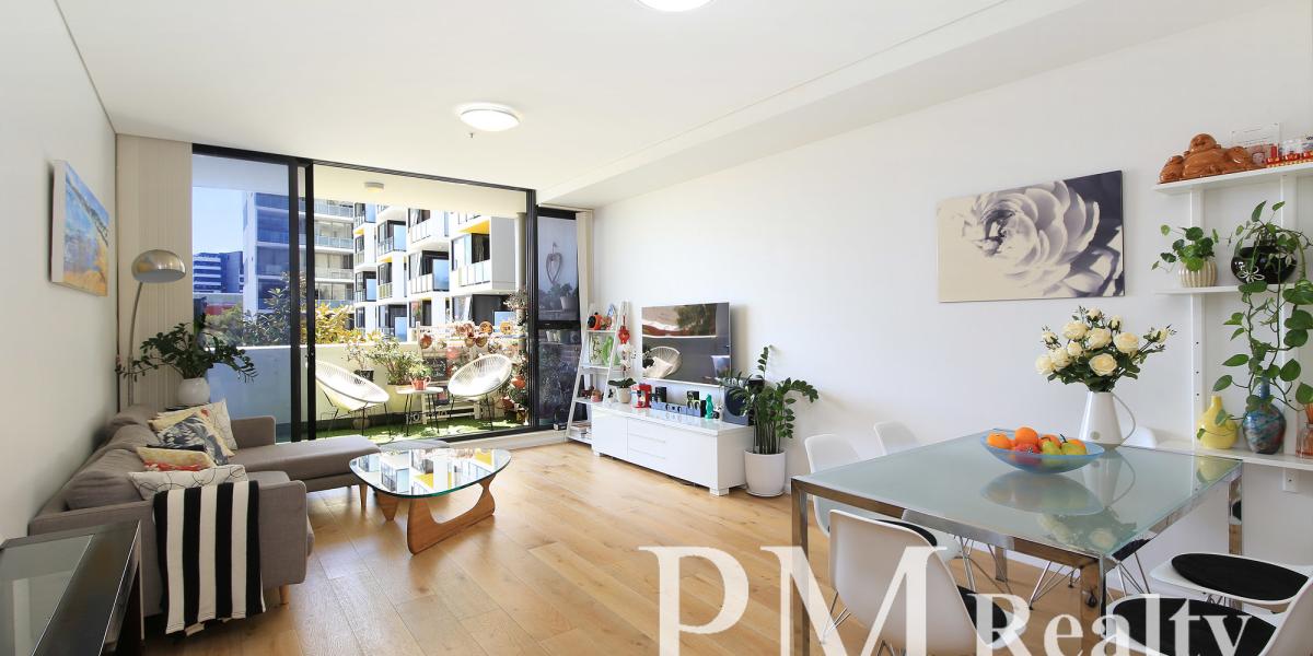 Freshly Updated, Split-Level Apartment in a Resort Style Complex