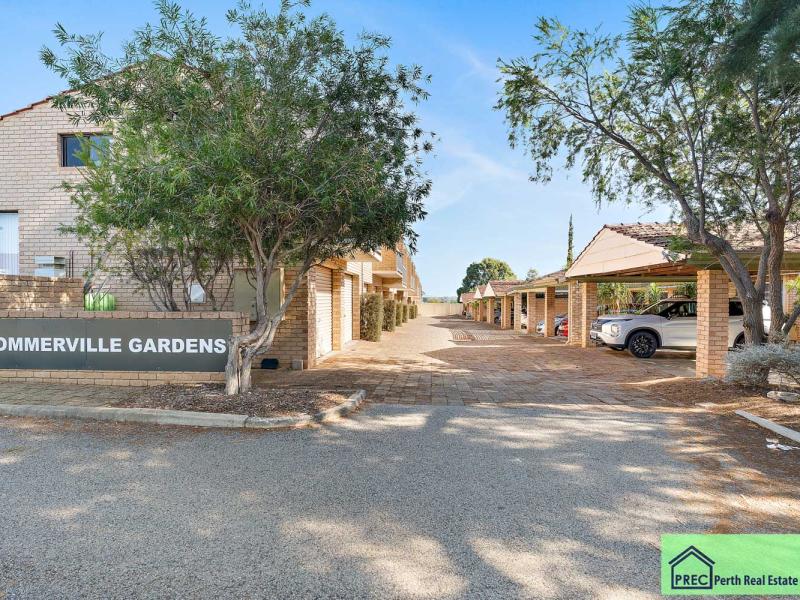 Low-Maintenance Townhouse in a Prime Location