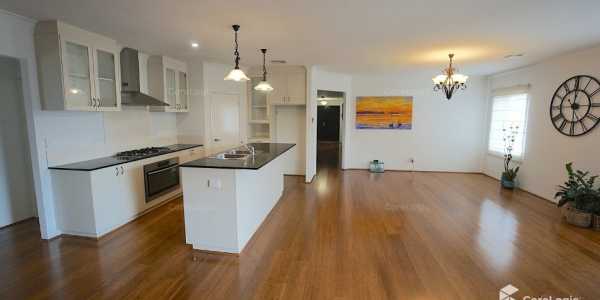 Sophie B testimonial image