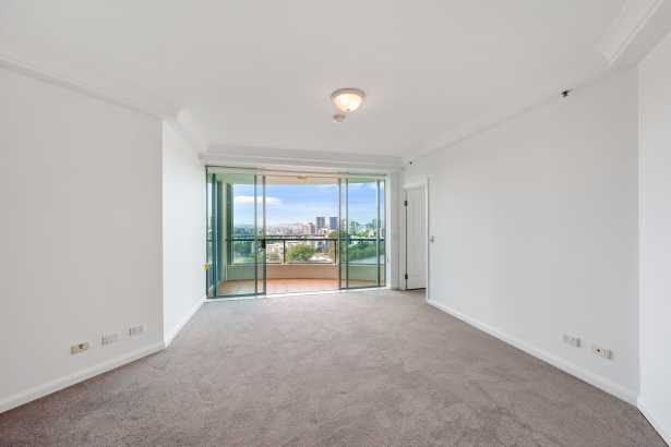 Prestigious Riverfront Living – Admiralty Towers II