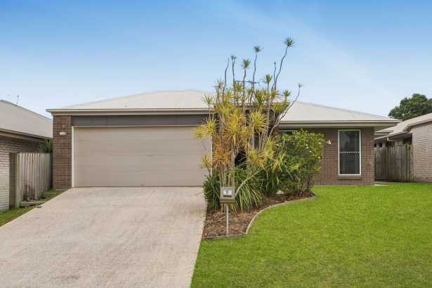 Modern 4 Bedrooms Family Home – Available Now!