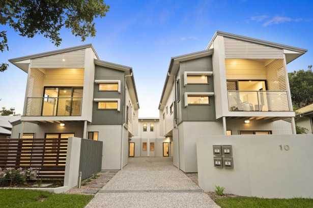 Modern 3 Beds Townhouse
