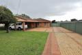 FAMILY SIZED 4 BED 2 BATH PLUS 2 BED COTTAGE ON 1012 SQM