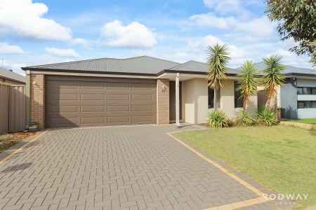 Modern, Spacious & Perfectly Located!