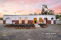 SOLID 1972 CLASSIC WITH SPACE, COMFORT & POTENTIAL IN PRIME KELMSCOTT LOCATION!