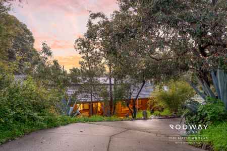 CHARACTER HILLS RETREAT ON 1,010SQM WITH POOL!