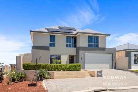 DISCOVER ELEGANCE, COMFORT AND LIFESTYLE IN THIS STUNNING FAMILY HOME