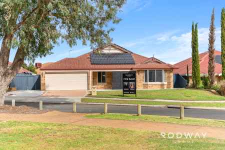Functional Family Living in a Prime Byford Location