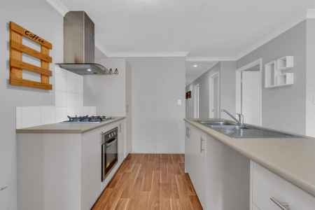 The Perfect First Home or Investment!!