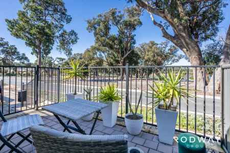 The Perfect First Home or Investment!!