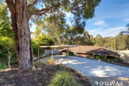 Spacious Family Living on 784sqm in the Heart of Mount Nasura!