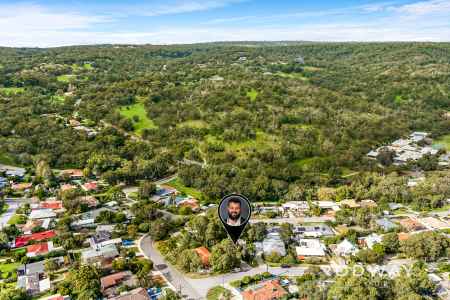 Spacious Family Living on 784sqm in the Heart of Mount Nasura!