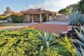 SUPER HANDY 3 BED ON FULL SIZE 700 SQM WITH POOL