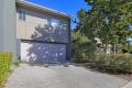 Modern Townhouse, Prime Location
