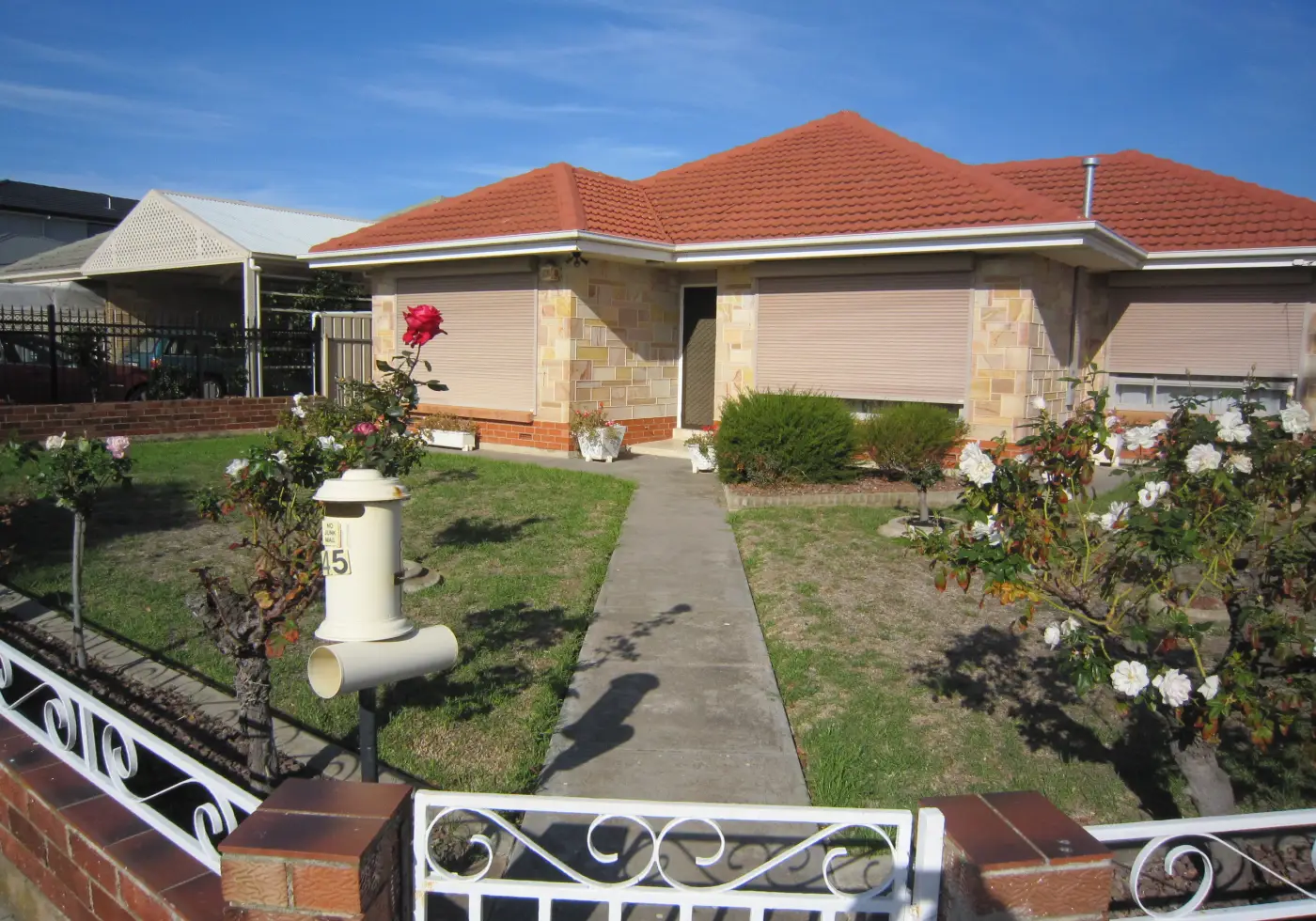 Beautiful Basket Range Home.