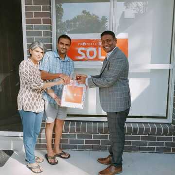 Santosh & Deepti testimonial image