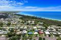 Charming Coastal Retreat – Walk to the Beach!