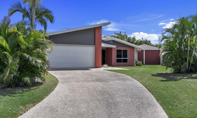 The Complete Package – Elegant & Spacious Lowset Home with Huge Shed & Side Access on 1,047m²