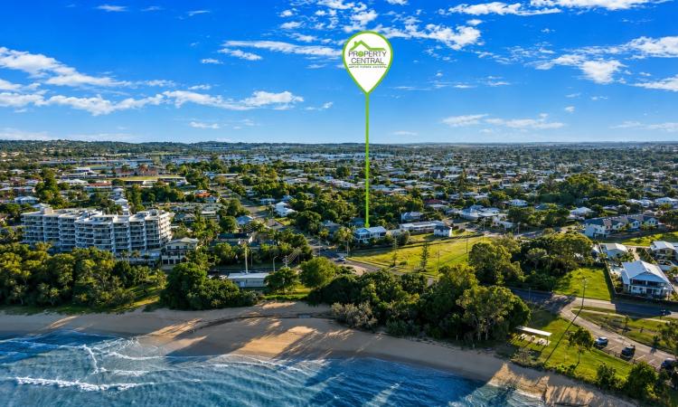 COASTAL INVESTMENT OR DREAM LIFESTYLE – STEPS TO THE BEACH