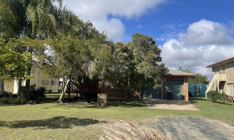 Relaxed Coastal Living in Quiet Burrum Heads Location