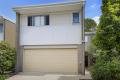 Rare 4 bedder townhouse near MFAC, Uni and Coles