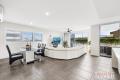 Big Living, Big Lifestyle located between Beach and Shops!