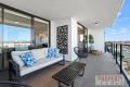 LIVE A LARGE LIFESTYLE BETWEEN SEA AND SHOPS!