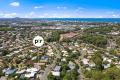 LARGE HOME - CONVENIENT LOCATION - 2.6KM TO BEACH