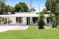 MODERN ELEGANCE MEETS FAMILY COMFORT 