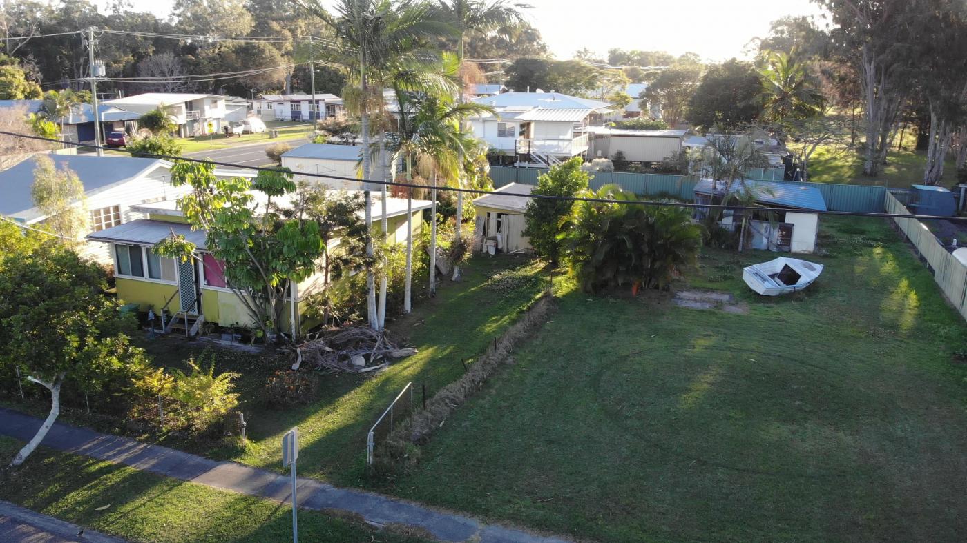 House and vacant Lot adjoining