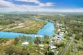 Absolute Waterfront position on Elimbah Creek