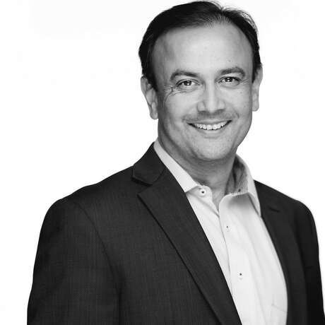 Dr Harsh Kanhere photo