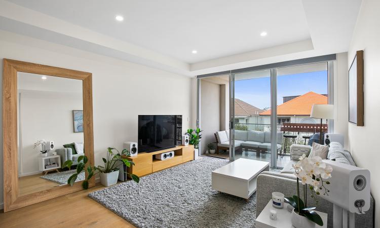 Sun kissed and spacious Coogee lifestyle
