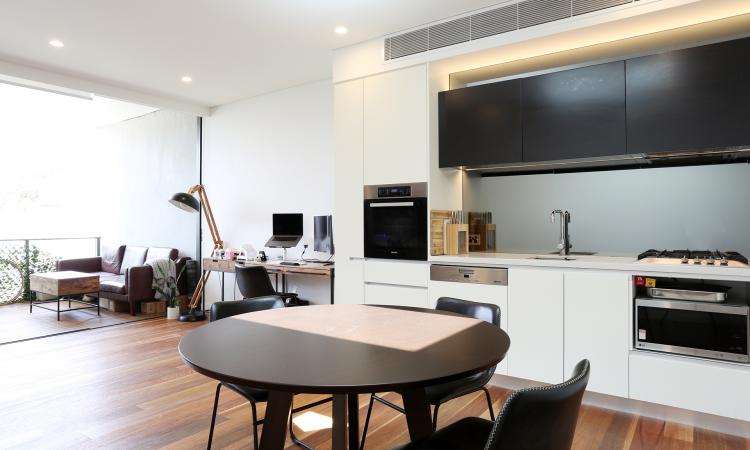 Sleek sun-drenched apartment in 'Burcham'