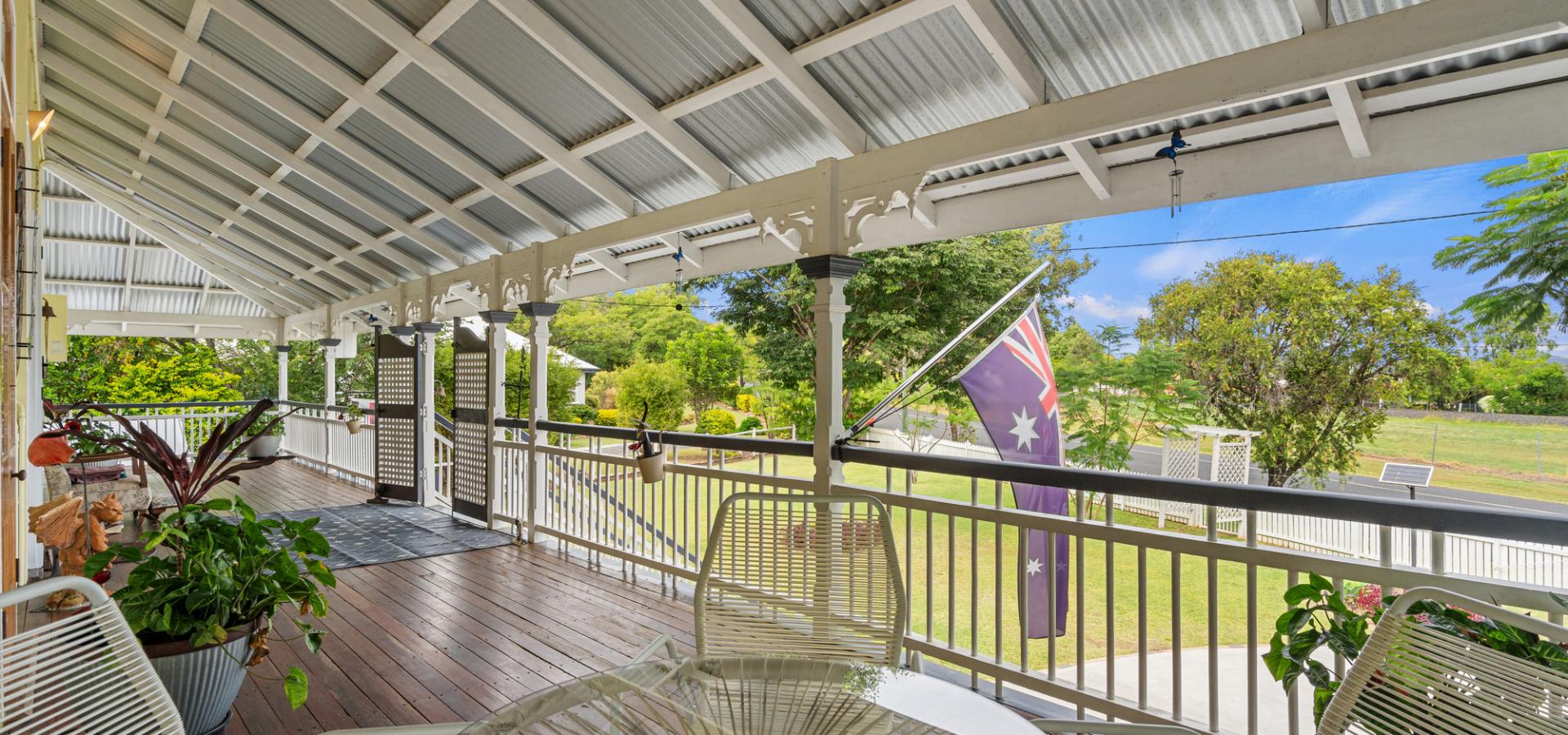 " Maude House " – A Grand Queenslander with Timeless Elegance and Modern Comforts