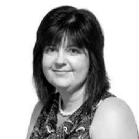 Yvette McCartney photo