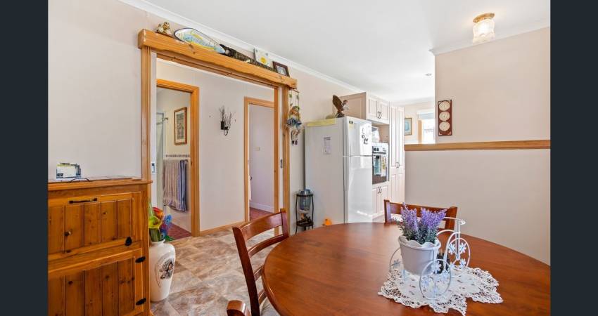 017/48/58 Princes Highway, Narooma, NSW 2546 1