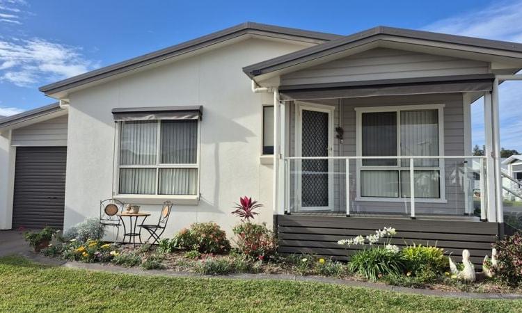 Rare gem in over 55's Lifestyle Community