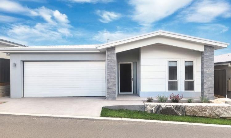 Find sanctuary between the country & the sea