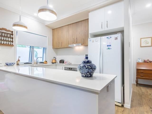 014 Orianna Sandstone Qld 4511-4