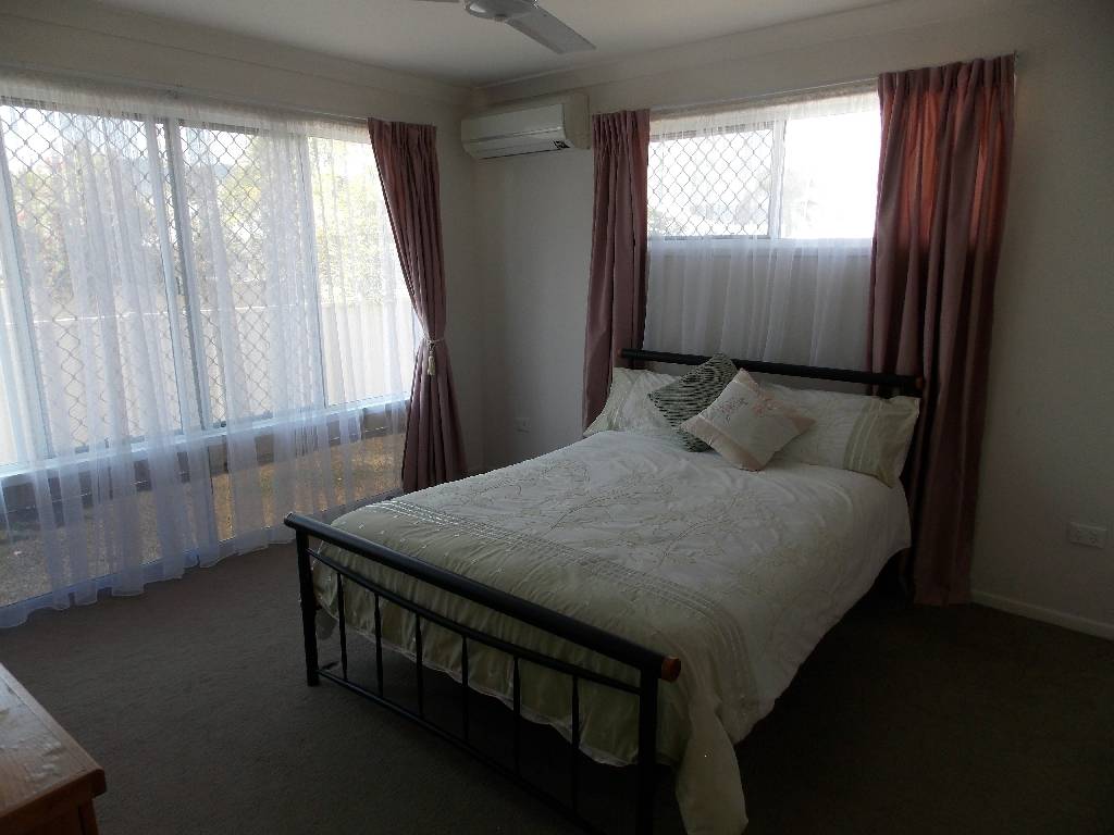 025 Tamarind Place Norman Gardens QLD 4701-4