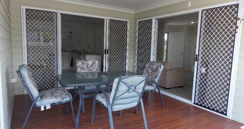 025 Tamarind Place Norman Gardens QLD 4701-3